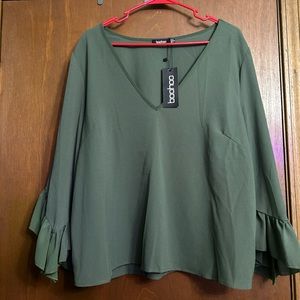 BooHoo flowy sleeve v neck blouse size 14 NWT